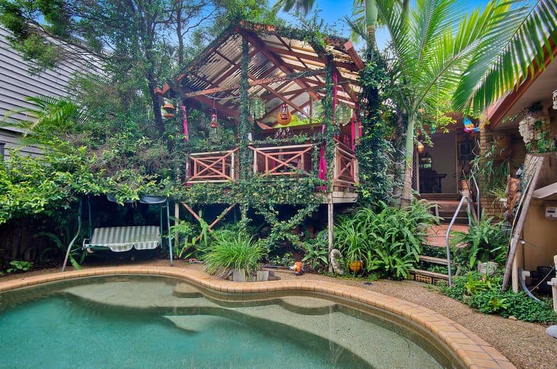 2 Bunbury Court, ELANORA QLD 4221, Elanora - Thumbnail 2