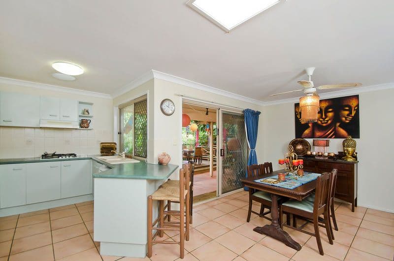 2 Bunbury Court, ELANORA QLD 4221, Elanora - Thumbnail 4