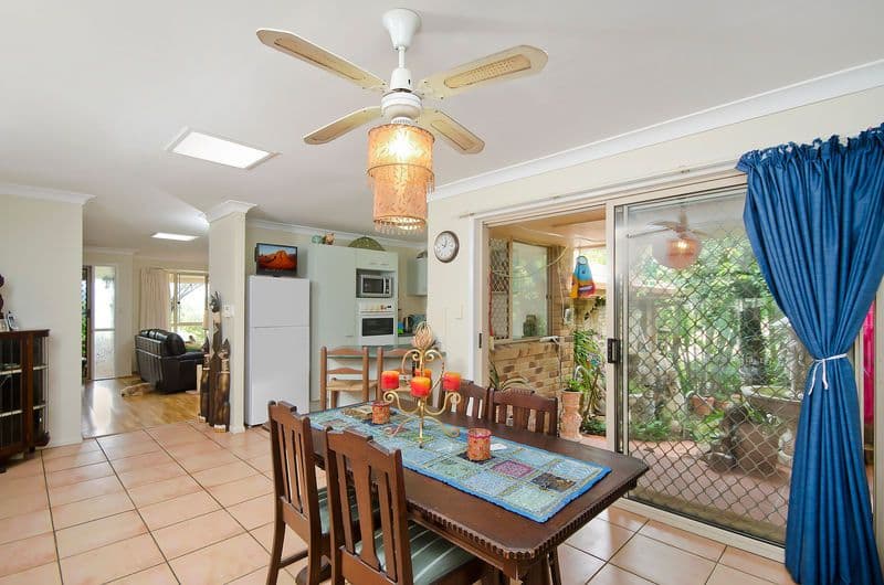 2 Bunbury Court, ELANORA QLD 4221, Elanora - Thumbnail 6