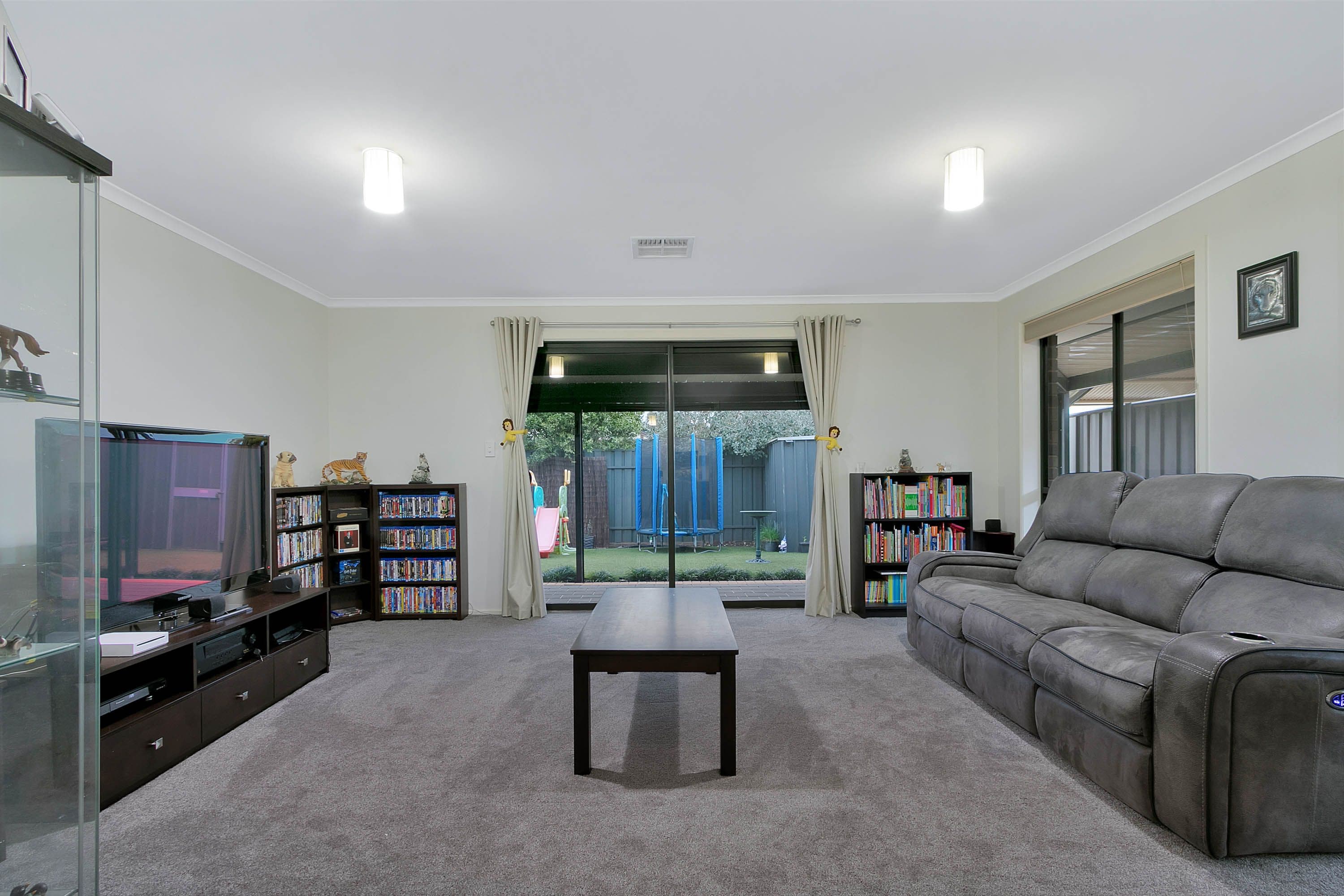 9 Flannery Crescent, Andrews Farm SA 5114, Andrews Farm - Thumbnail 5