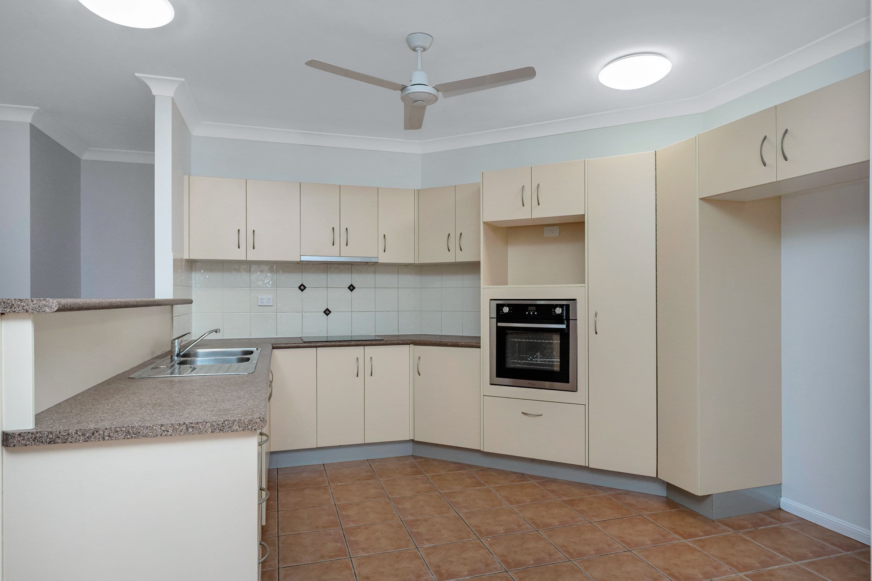 22 Warbler Crescent, Douglas QLD 4814, Douglas - Thumbnail 2