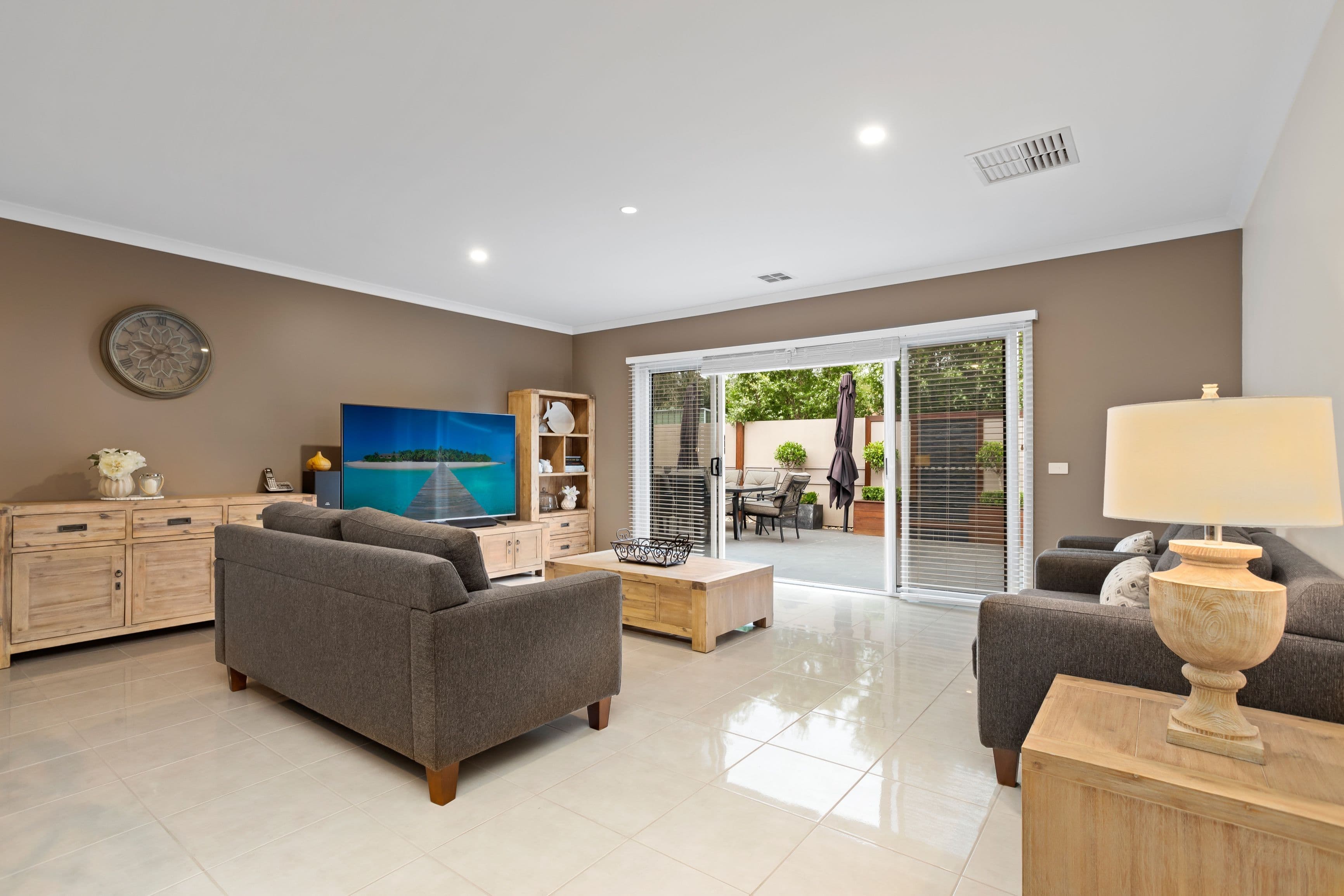 20 Jondarvan Drive, Mernda VIC 3754, Mernda - Thumbnail 3
