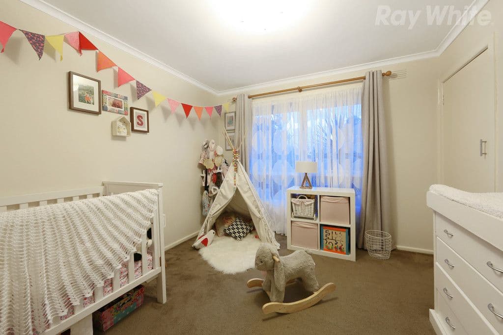 1 Towner Drive, Knoxfield VIC 3180, Knoxfield - Thumbnail 6