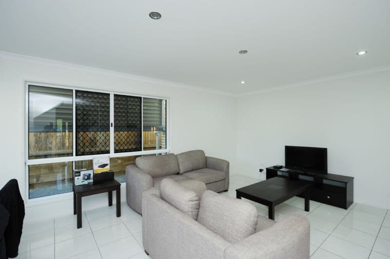 27 Side Street, WEST GLADSTONE QLD 4680, West Gladstone - Thumbnail 3