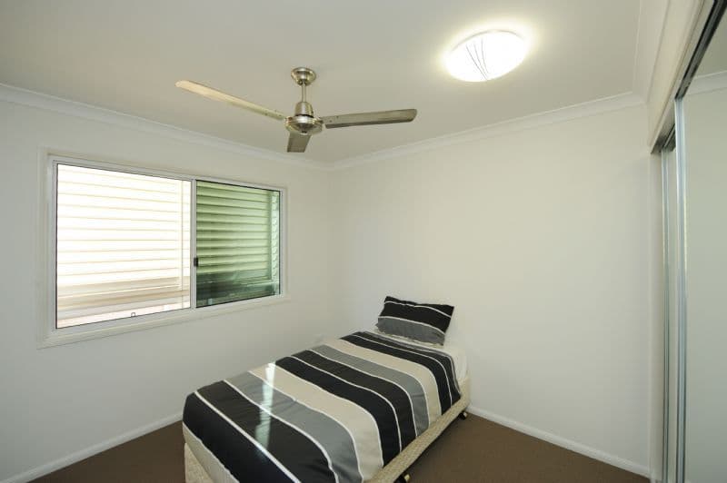 27 Side Street, WEST GLADSTONE QLD 4680, West Gladstone - Thumbnail 8