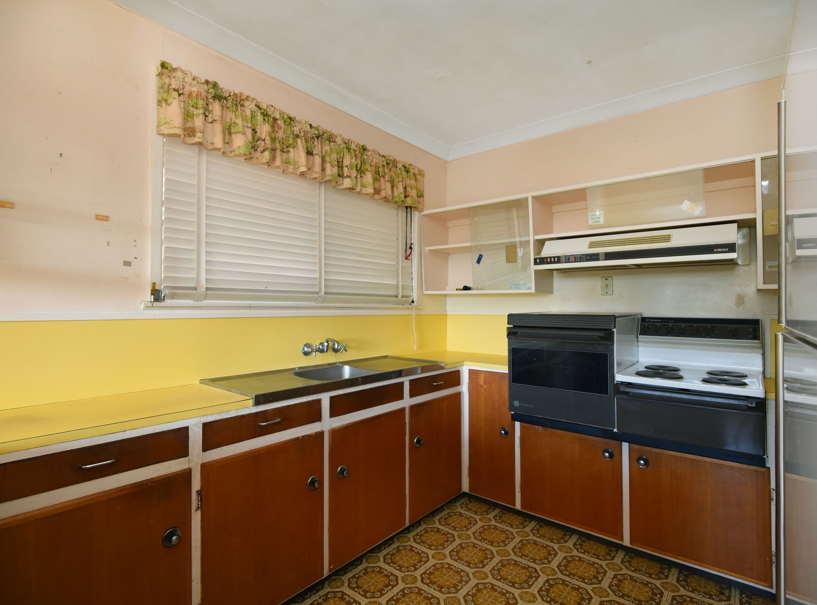 36 Wentworth Street, Centenary Heights QLD 4350, Centenary Heights - Thumbnail 3