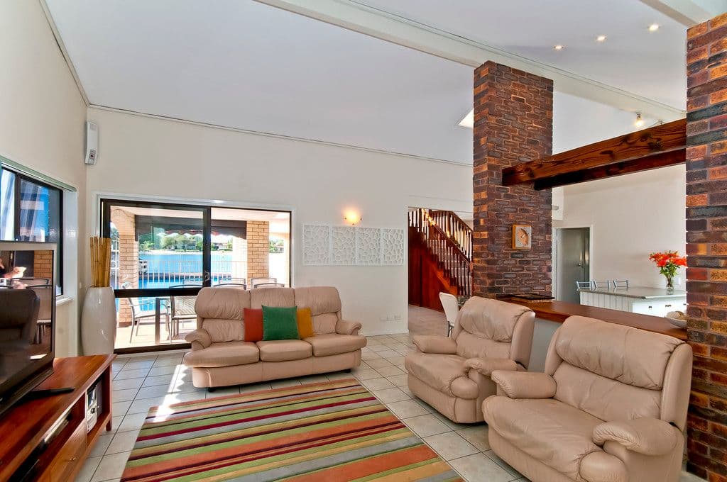 166 Mallawa Drive, PALM BEACH QLD 4221, Palm Beach - Thumbnail 4