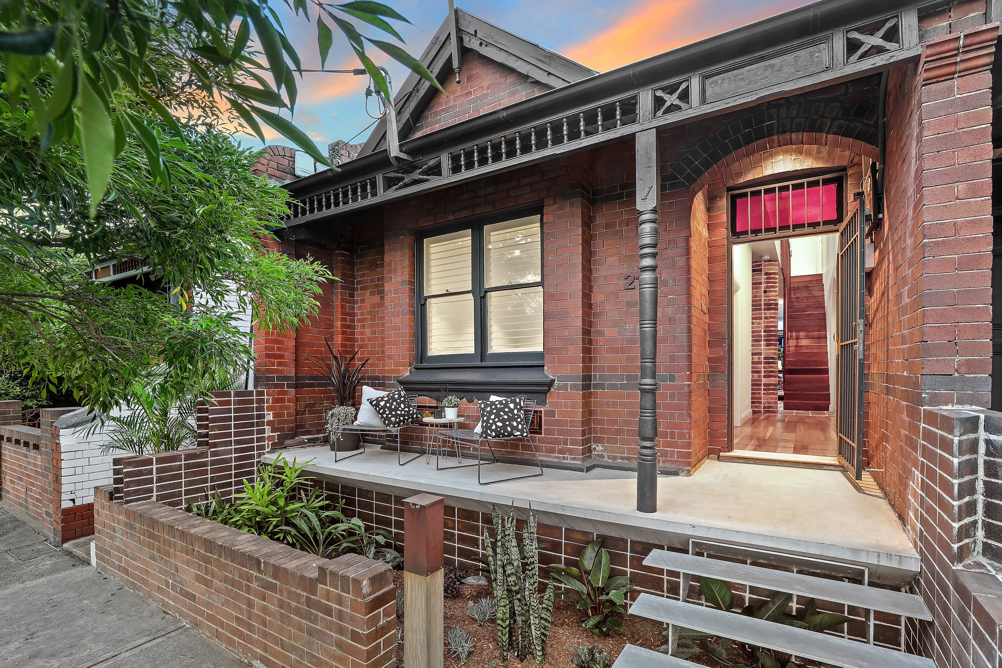 21 Roberts Street, Camperdown - Thumbnail 3