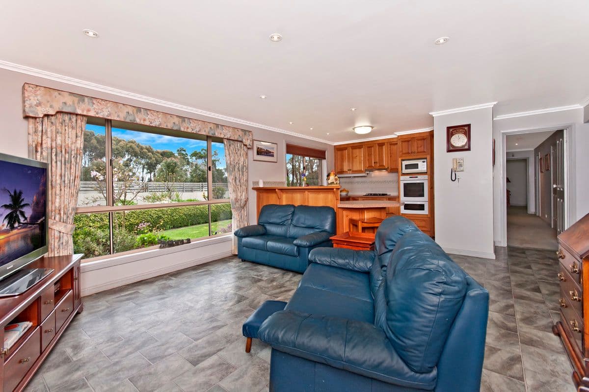 1482 Warrnambool-Caramut Road, Winslow VIC 3281, Winslow - Thumbnail 3