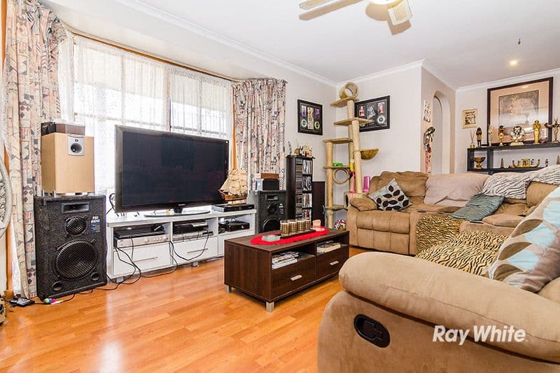 10 Rouse Street, Cranbourne VIC 3977, Cranbourne - Thumbnail 2