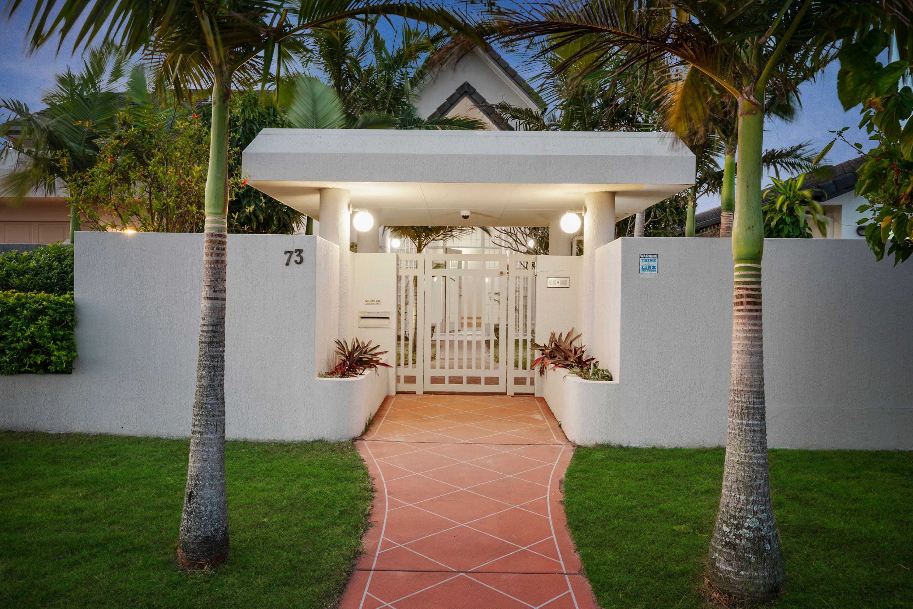 73 Pebble Beach Drive, Runaway Bay QLD 4216, Runaway Bay - Thumbnail 2