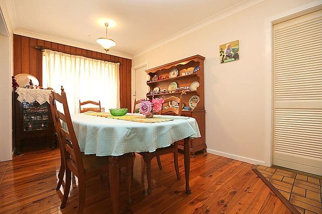 11 Pollock Street, GEORGES HALL NSW 2198, Georges Hall - Thumbnail 4