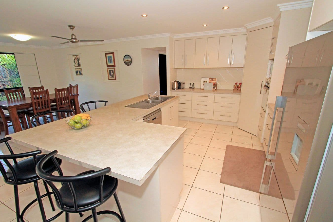 21 Frangipani Court, NORMAN GARDENS QLD 4701, Norman Gardens - Thumbnail 4
