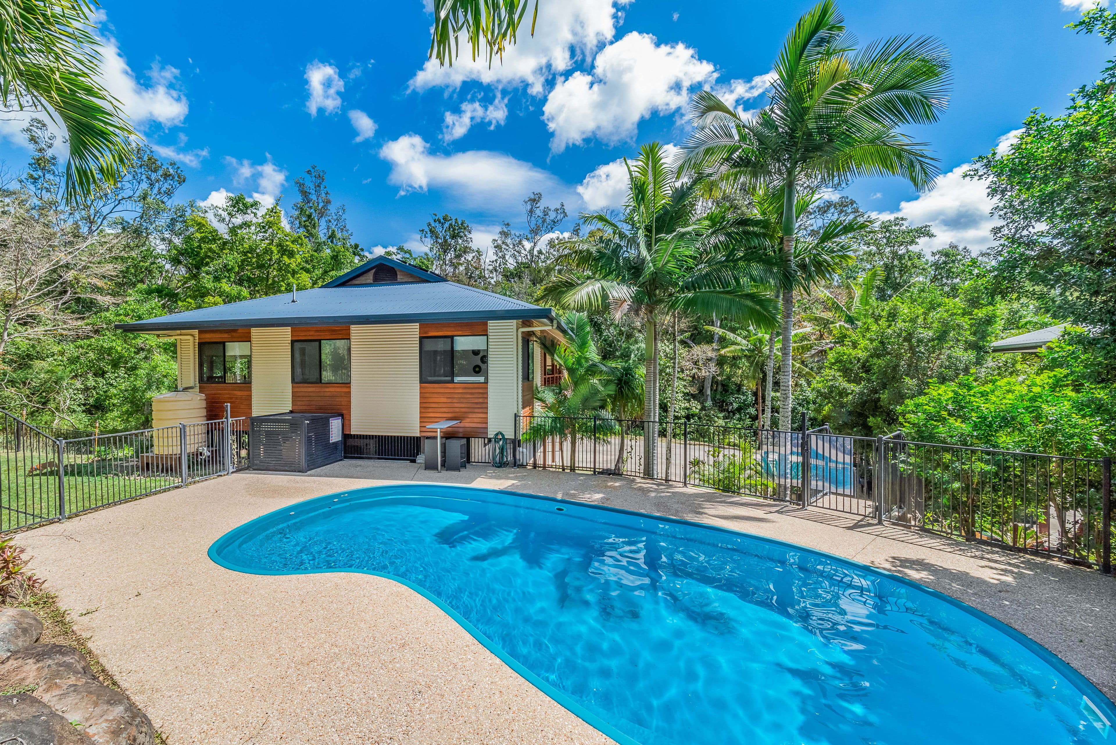 45 Tropic Road, Cannonvale QLD 4802, Cannonvale - Thumbnail 2
