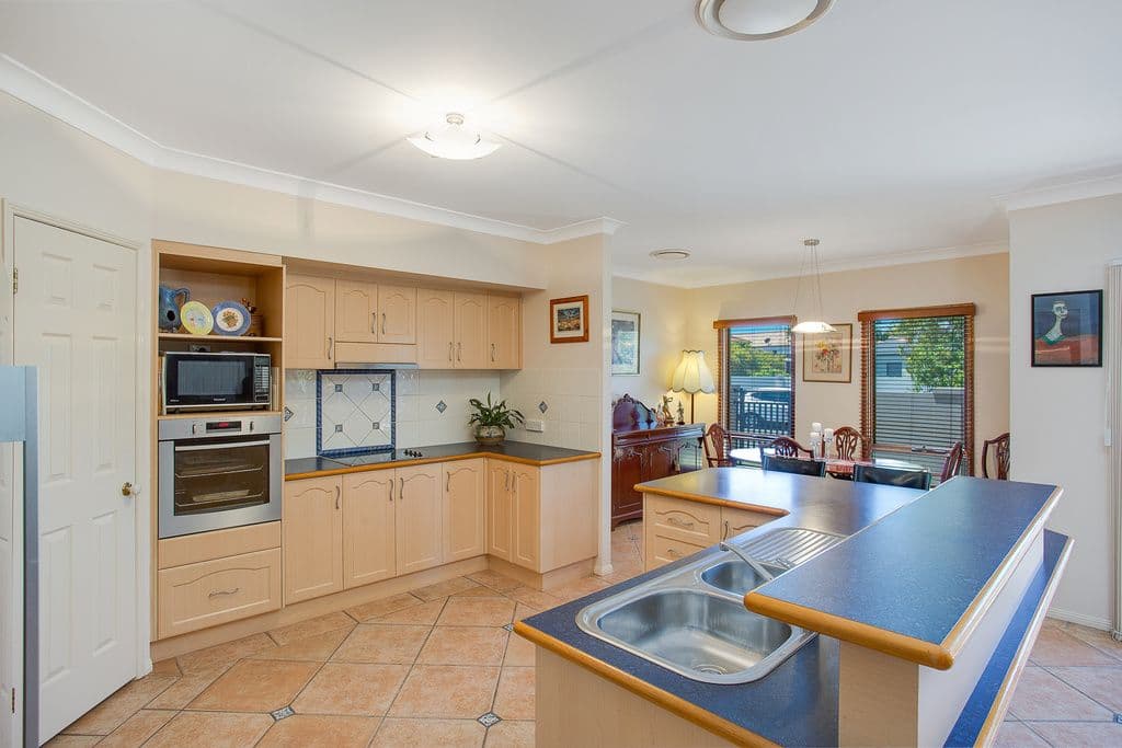 112 Olympus Drive, Robina QLD 4226, Robina - Thumbnail 6