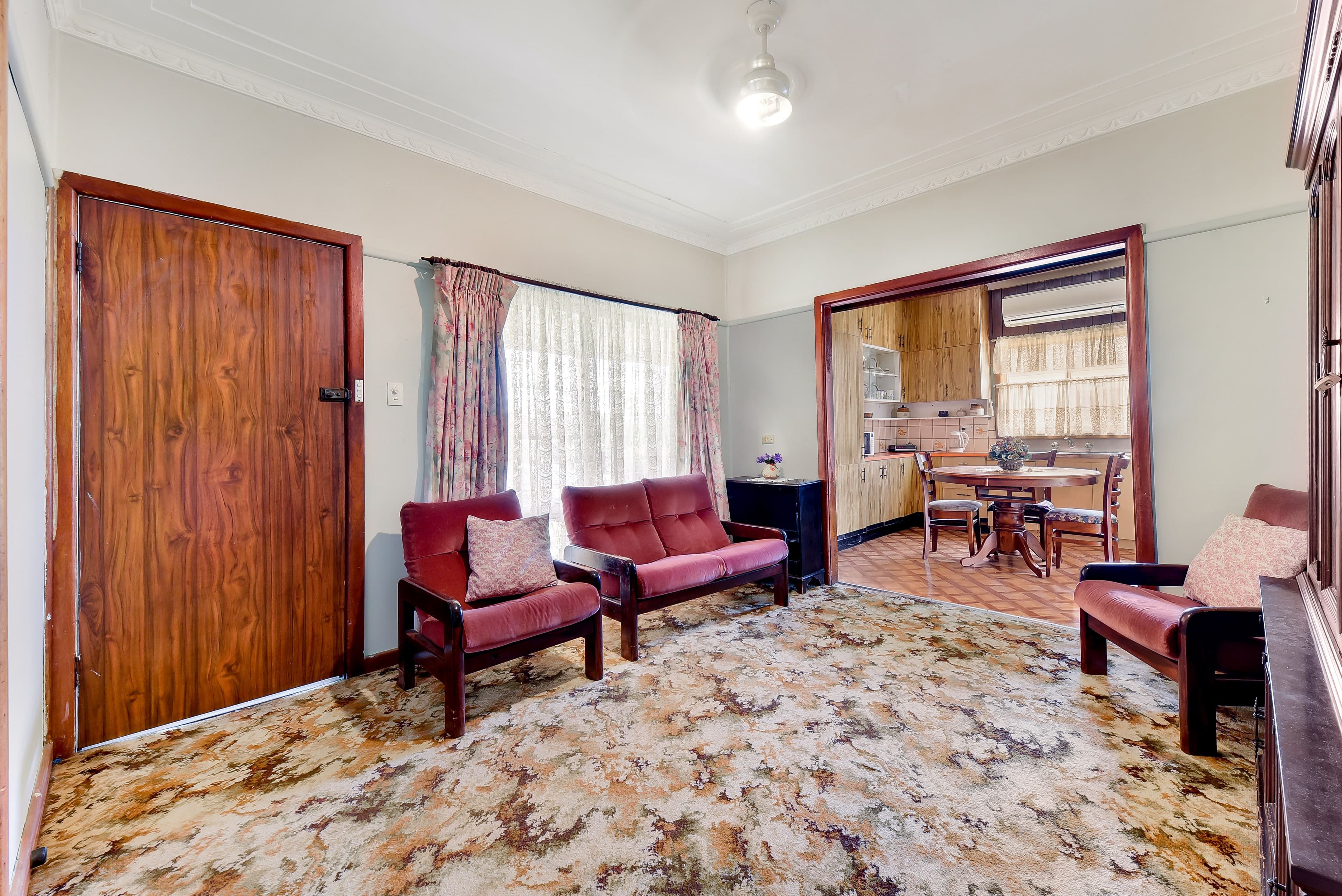 21 Dan Street, Campbelltown NSW 2560, Campbelltown - Thumbnail 2