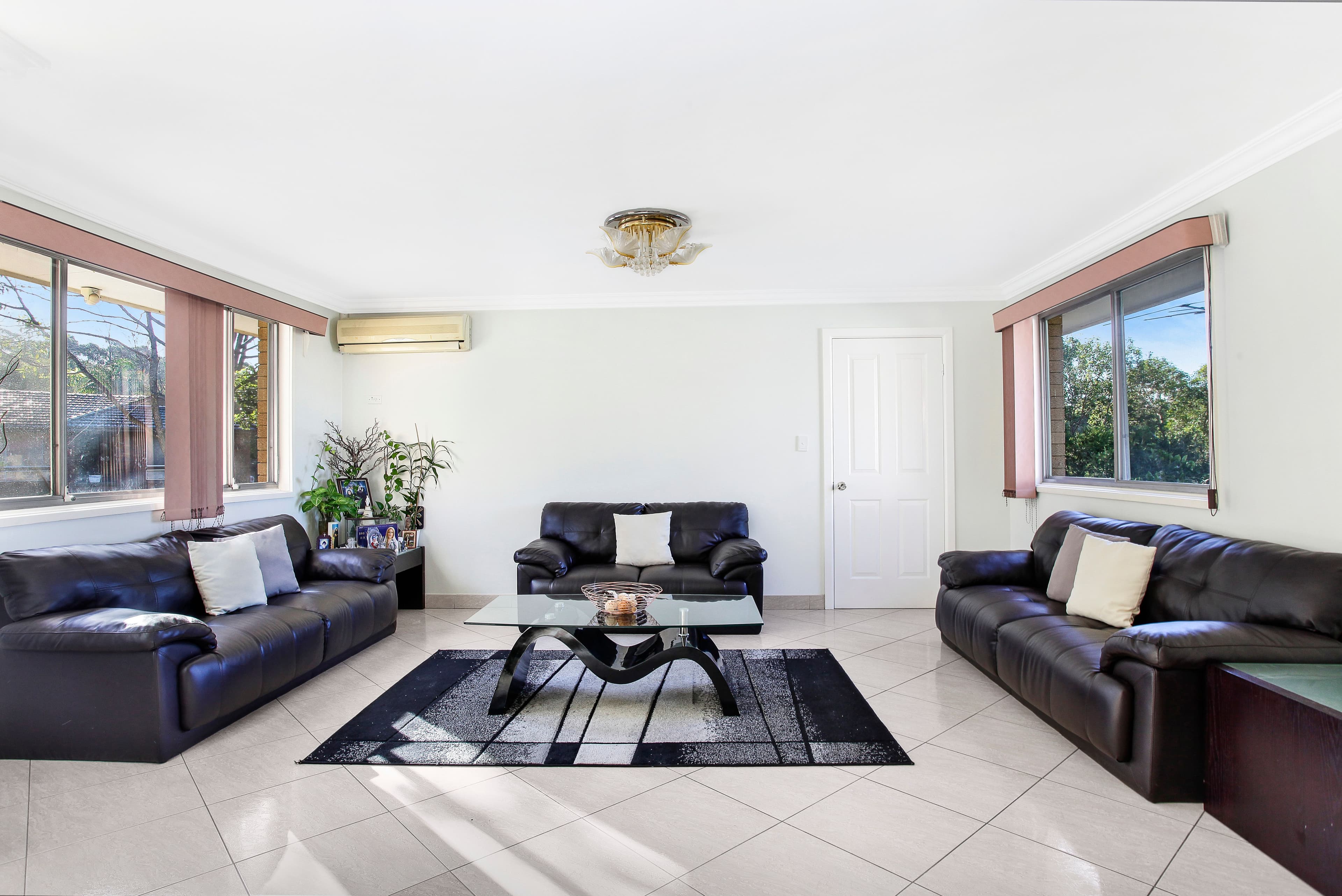 1 Ainsworth Crescent, Wetherill Park - Thumbnail 3