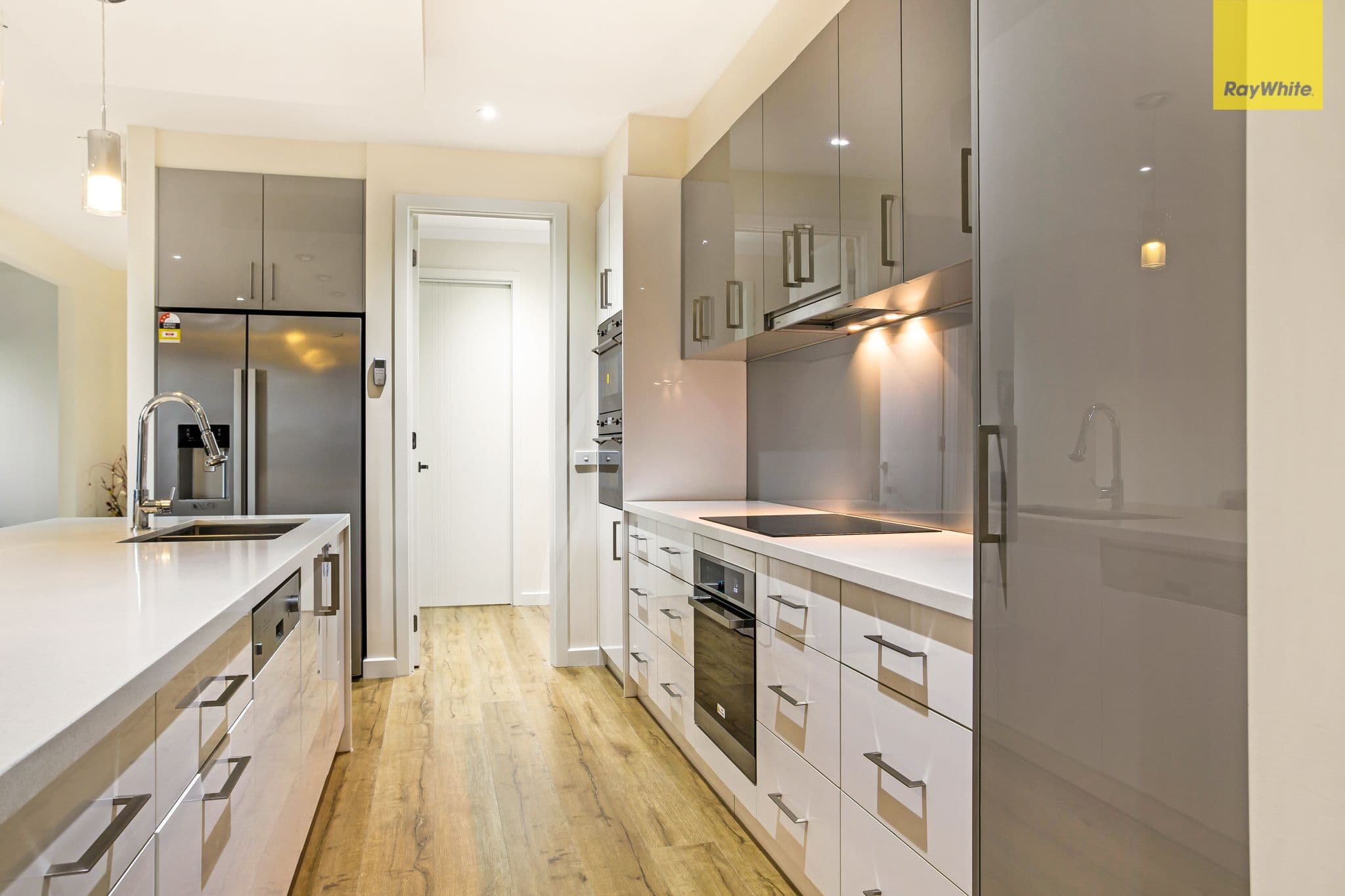 11 Aston Street, Craigieburn VIC 3064, Craigieburn - Thumbnail 2