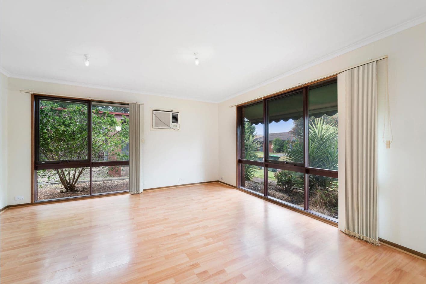 39 Nicklaus Drive, Hoppers Crossing VIC 3029, Hoppers Crossing - Thumbnail 2