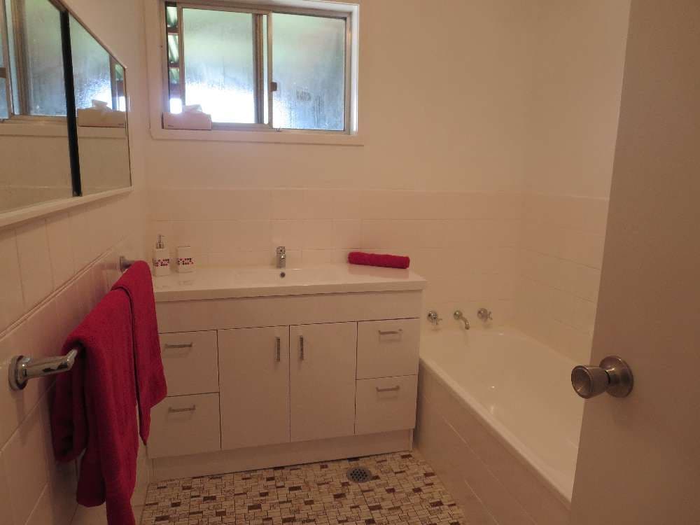 340 Sutherland Street, LAVINGTON NSW 2641, Lavington - Thumbnail 6