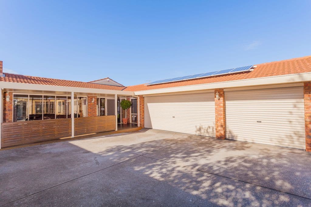 37 Glastonbury Drive, HIGHTON VIC 3216, Highton - Thumbnail 3