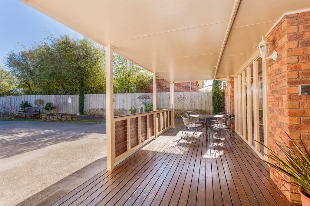 37 Glastonbury Drive, HIGHTON VIC 3216, Highton - Thumbnail 4
