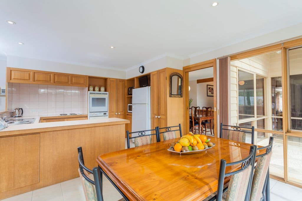37 Glastonbury Drive, HIGHTON VIC 3216, Highton - Thumbnail 8