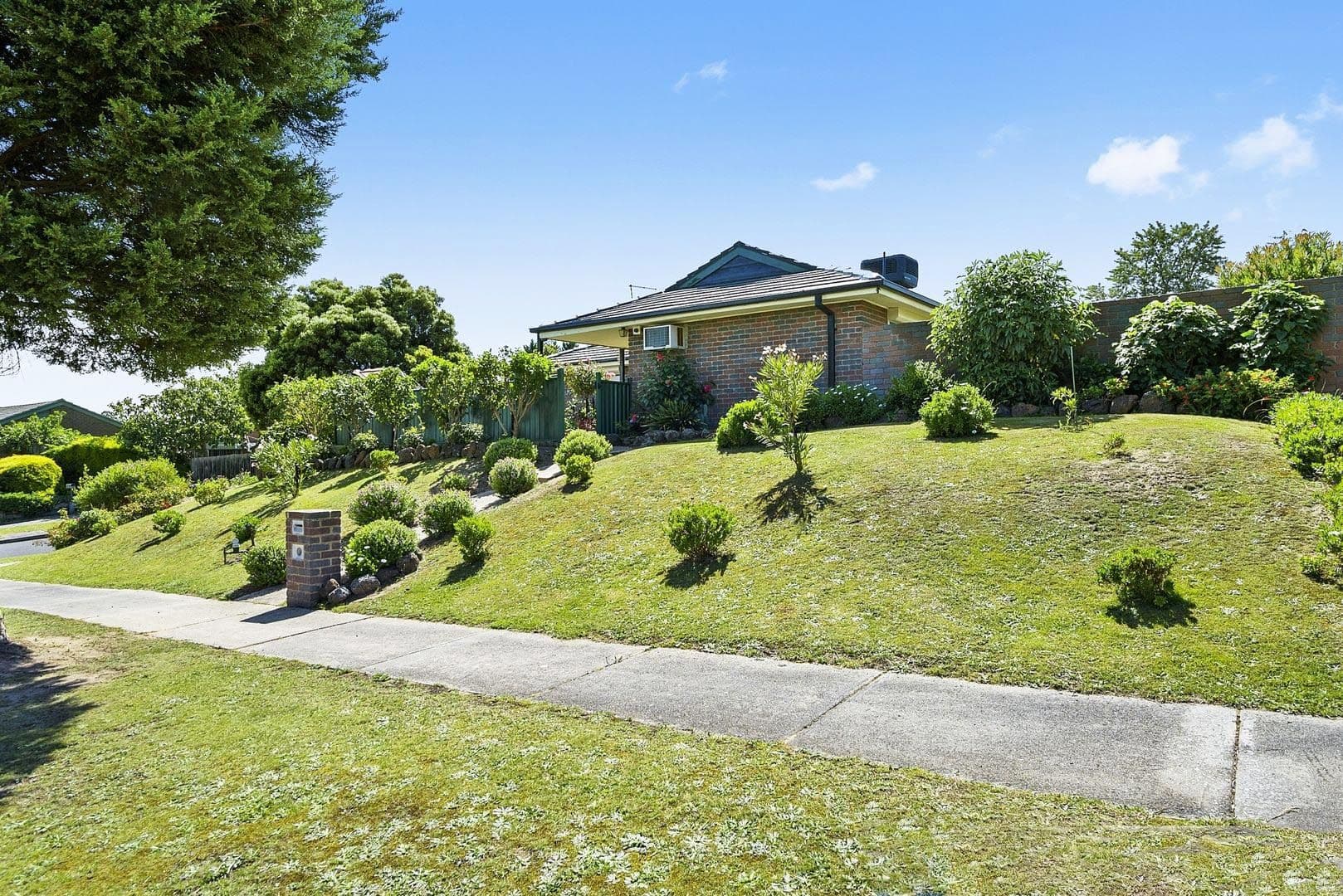 6 Robert Molyneux Avenue, Endeavour Hills VIC 3802, Endeavour Hills - Image 1