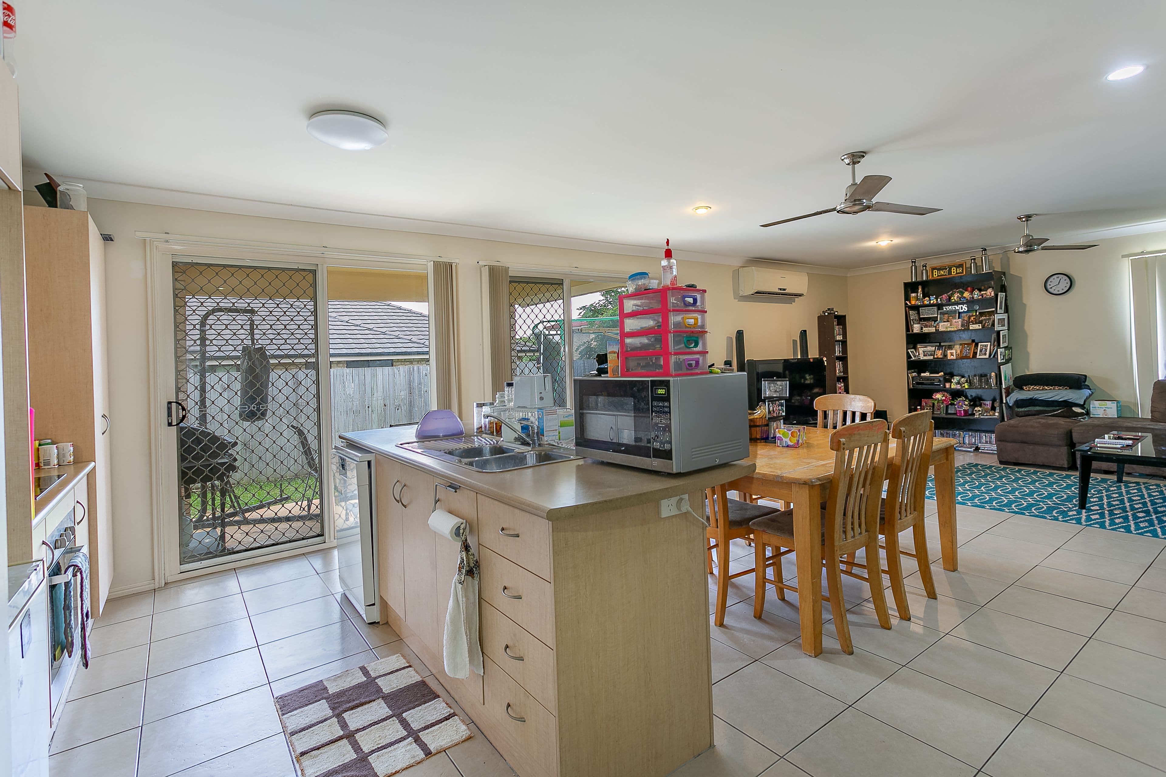 6 Davis Court, Redbank Plains QLD 4301, Redbank Plains - Thumbnail 3