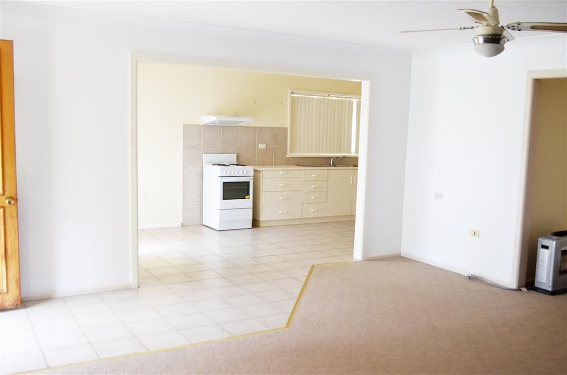 23 Quandong Avenue, Tumut - Thumbnail 2