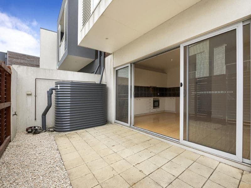 18 Waxflower Crescent, Bundoora VIC 3083, Bundoora - Thumbnail 8