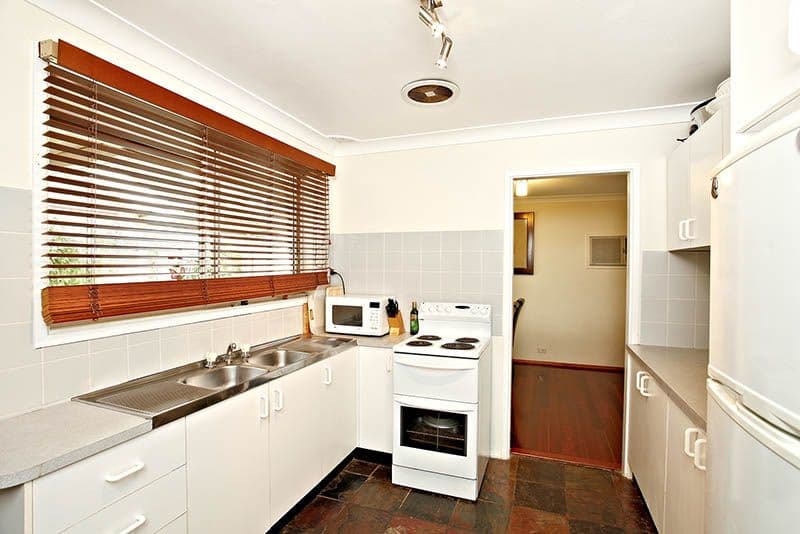 14 Scarvell Avenue, MCGRATHS HILL NSW 2756, McGraths Hill - Thumbnail 2