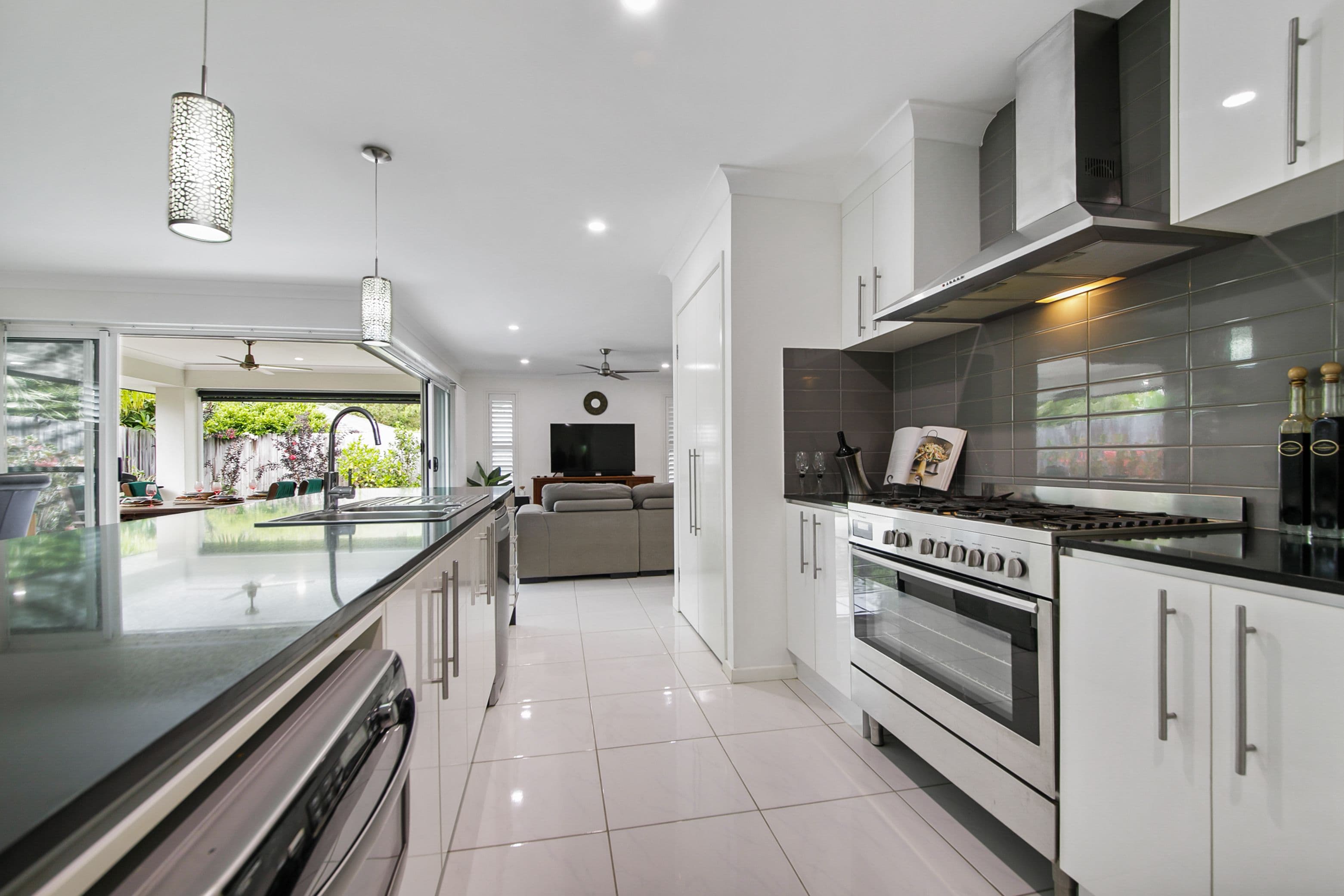 6 Harpullia Close, Victoria Point QLD 4165, Victoria Point - Thumbnail 2