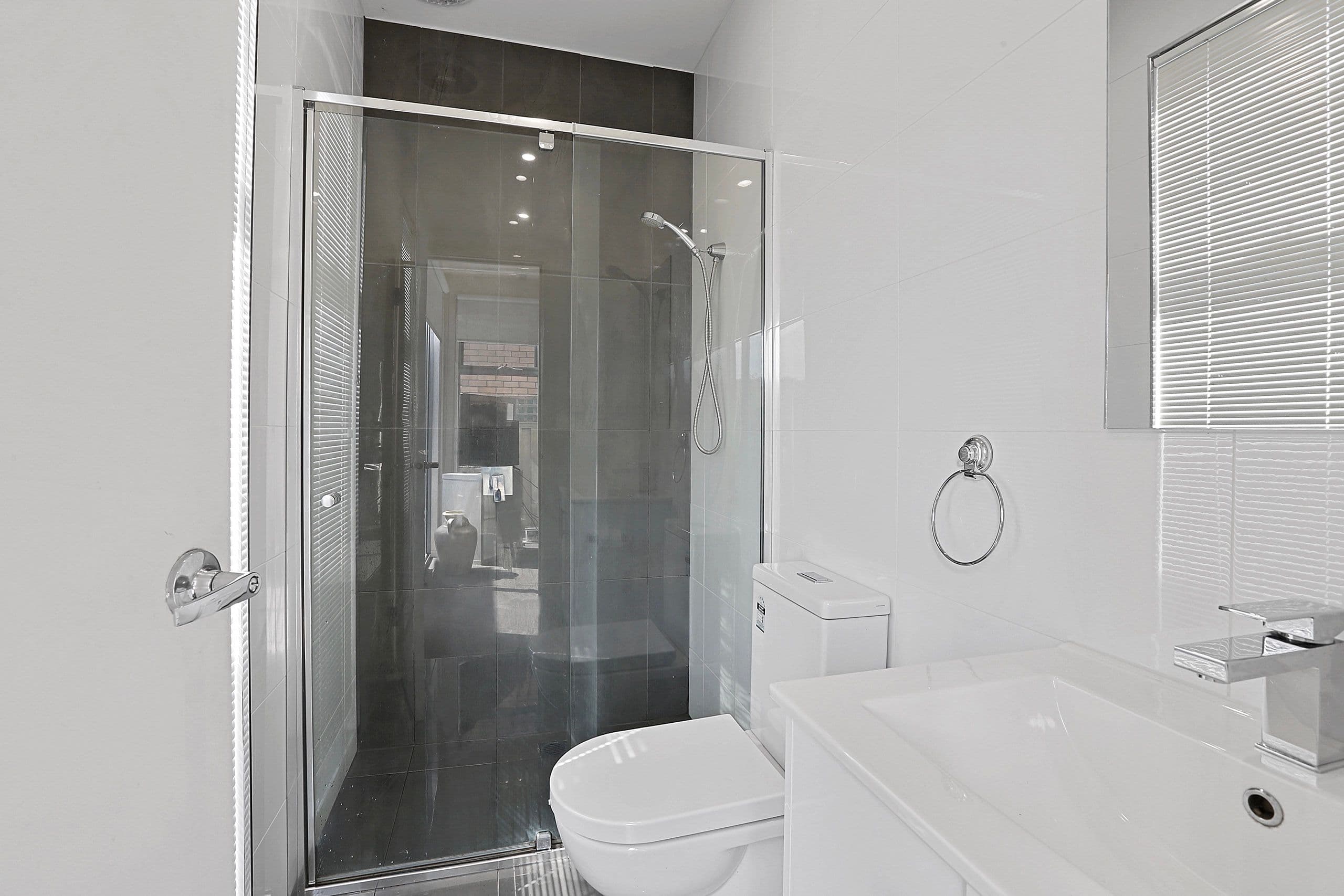 10B Deakin Street, Bell Park VIC 3215, Bell Park - Thumbnail 2