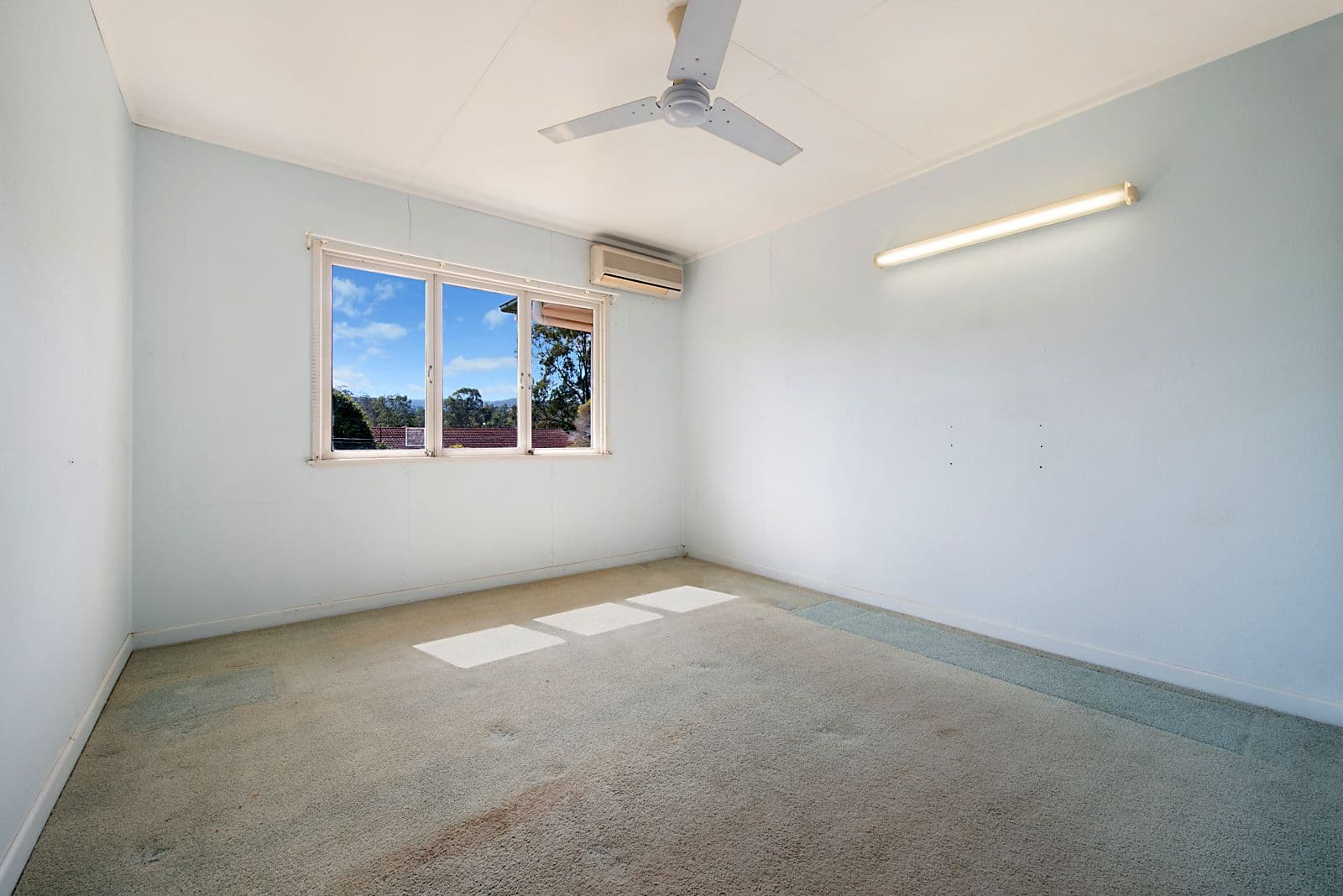 33 Harvard Street, Kenmore QLD 4069, Kenmore - Thumbnail 7