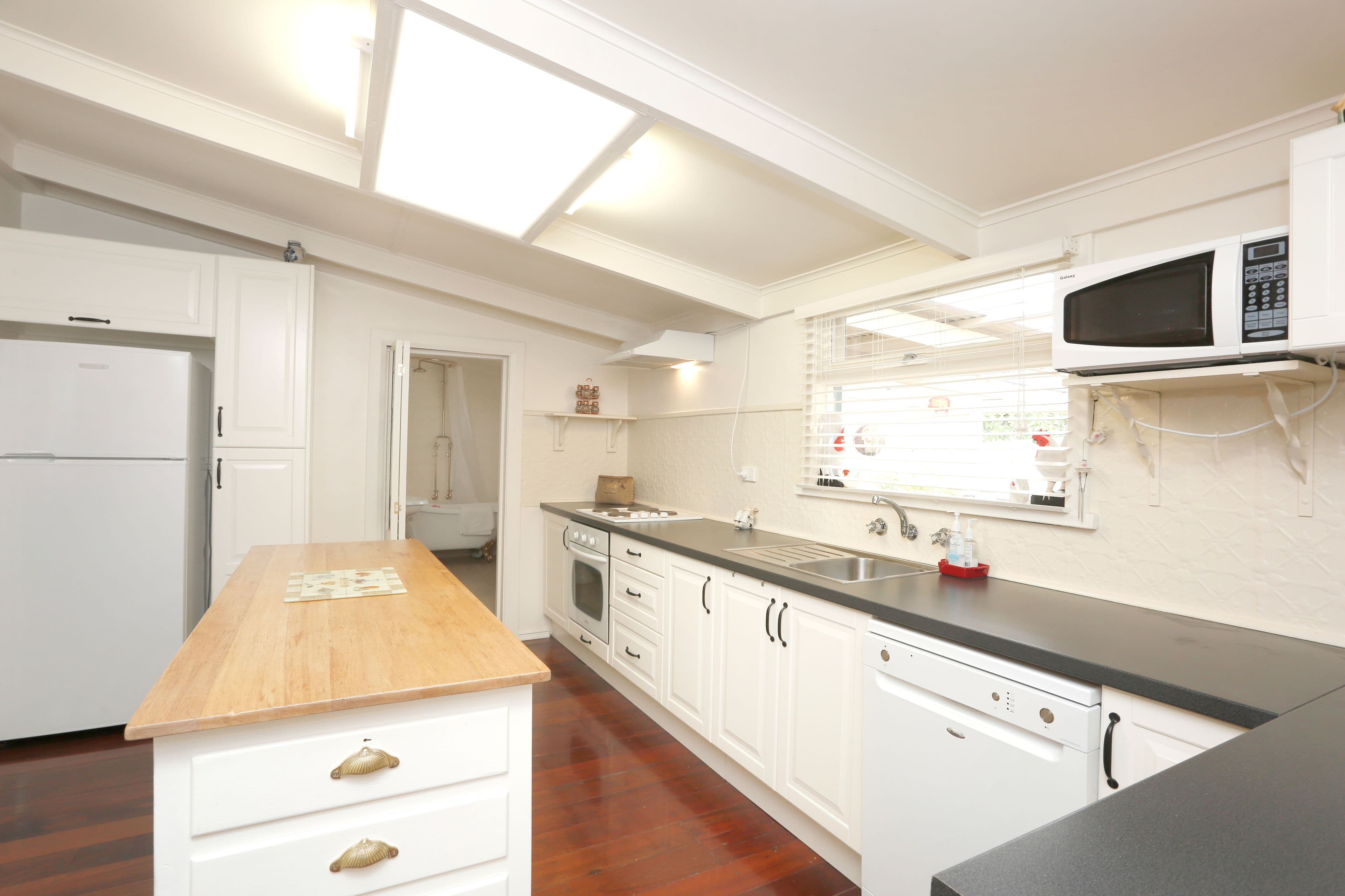 101 Main North Road, Clare SA 5453, Clare - Thumbnail 3