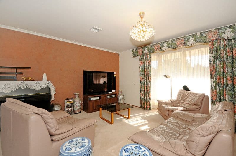 10 Broinowski Place, ISAACS ACT 2607, Isaacs - Thumbnail 3