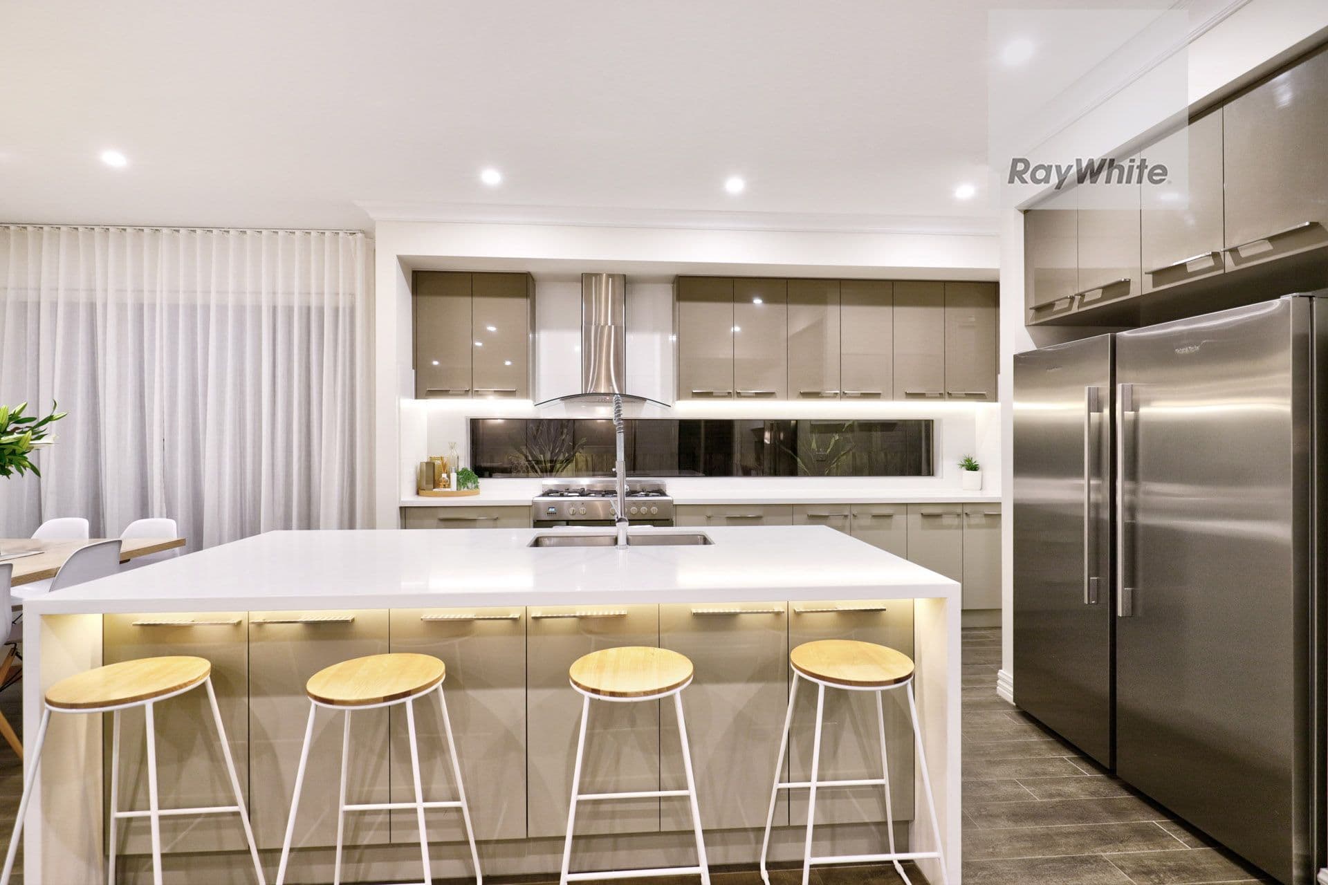 27 Firenze Road, Greenvale VIC 3059, Greenvale - Thumbnail 4