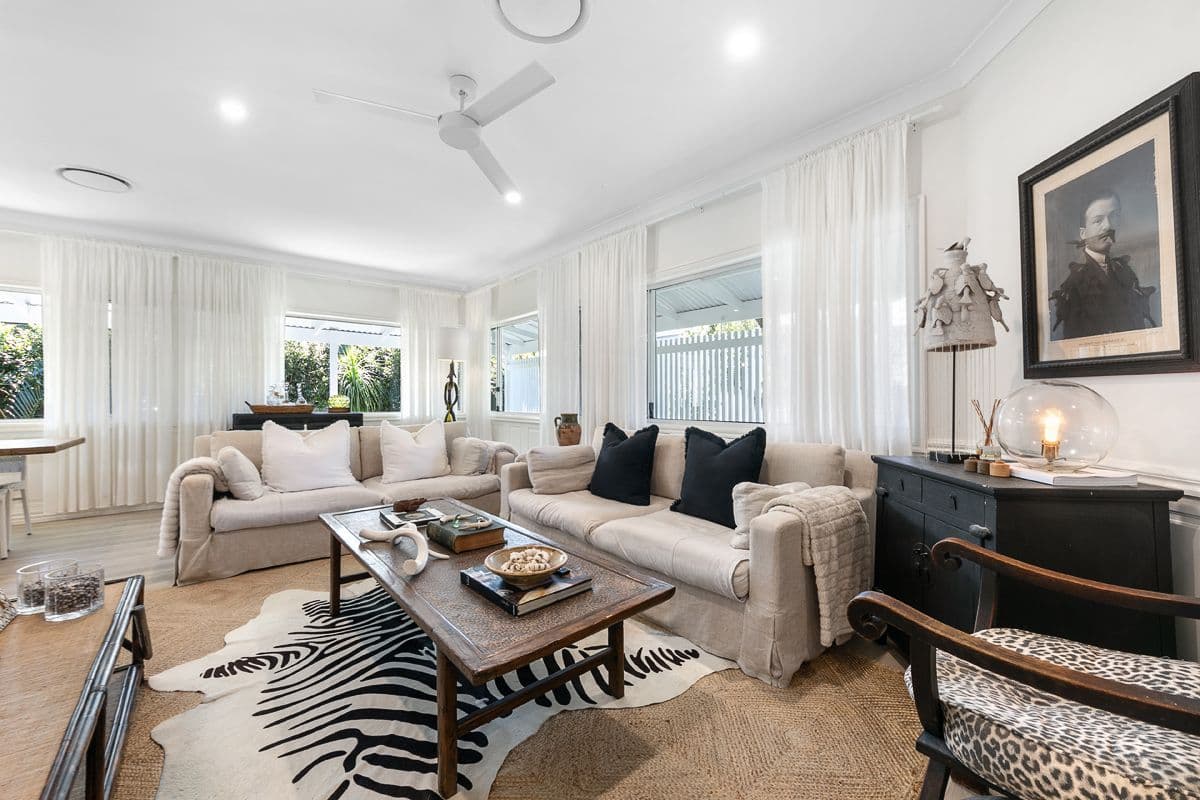 17 Blackwood Street, Sherwood QLD 4075, Sherwood - Thumbnail 2