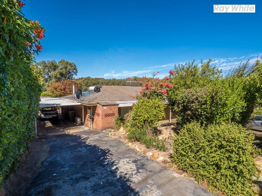 23 Carawatha Avenue, Mount Nasura WA 6112, Mount Nasura - Thumbnail 2