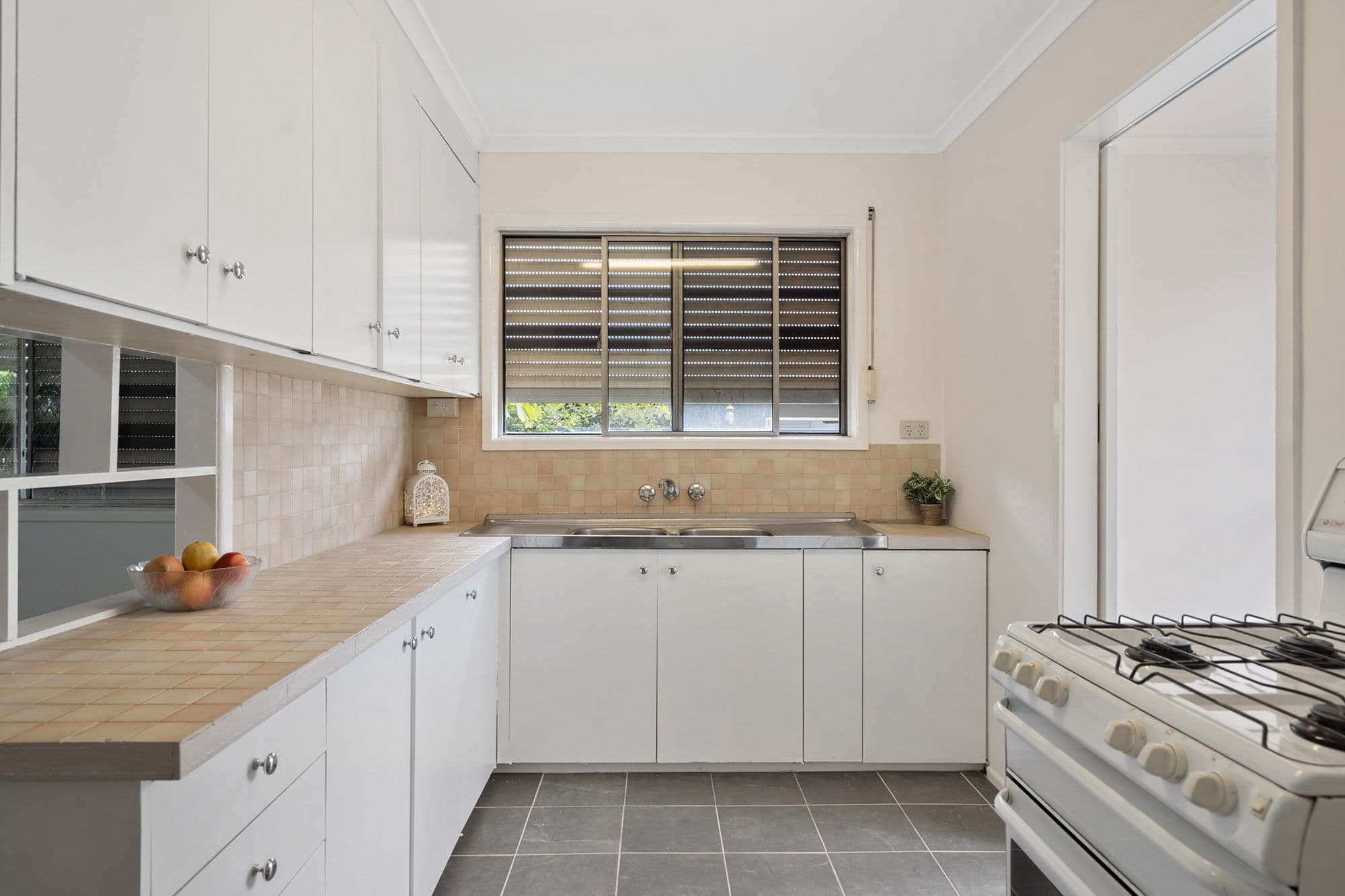 8 Kelvin Street, Woodridge QLD 4114, Woodridge - Thumbnail 6