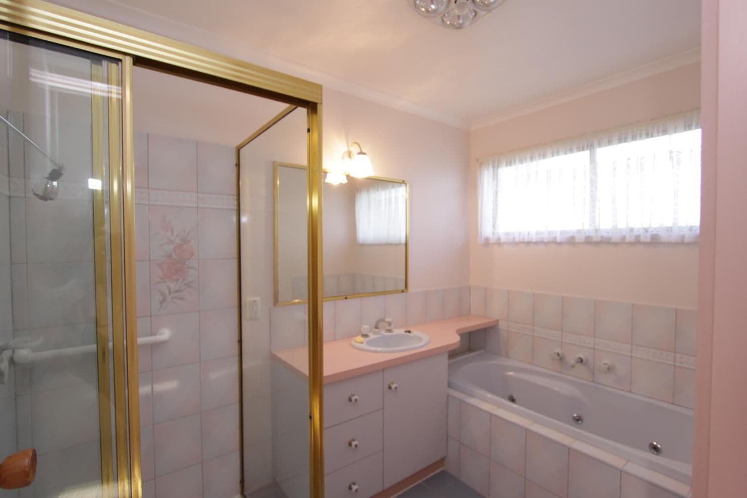 21 Mayfield Parade, STRATHDALE VIC 3550, Strathdale - Thumbnail 4