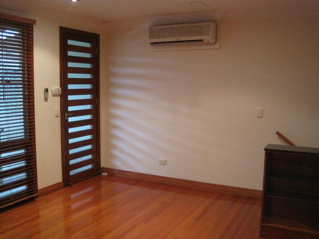 5 Cecil Street, Indooroopilly QLD 4068, Indooroopilly - Thumbnail 4