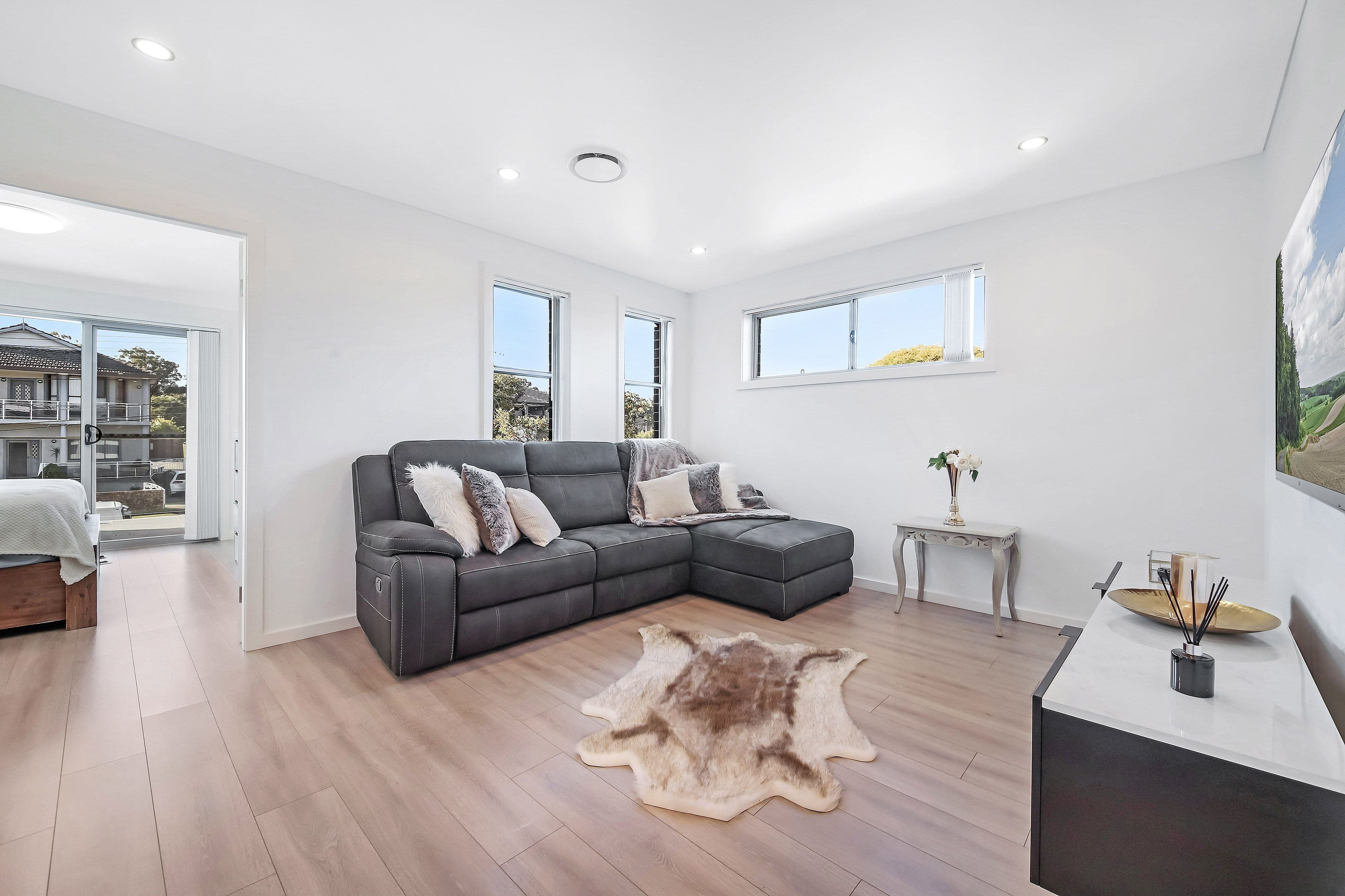 42 Carnation Avenue, Bankstown - Thumbnail 3