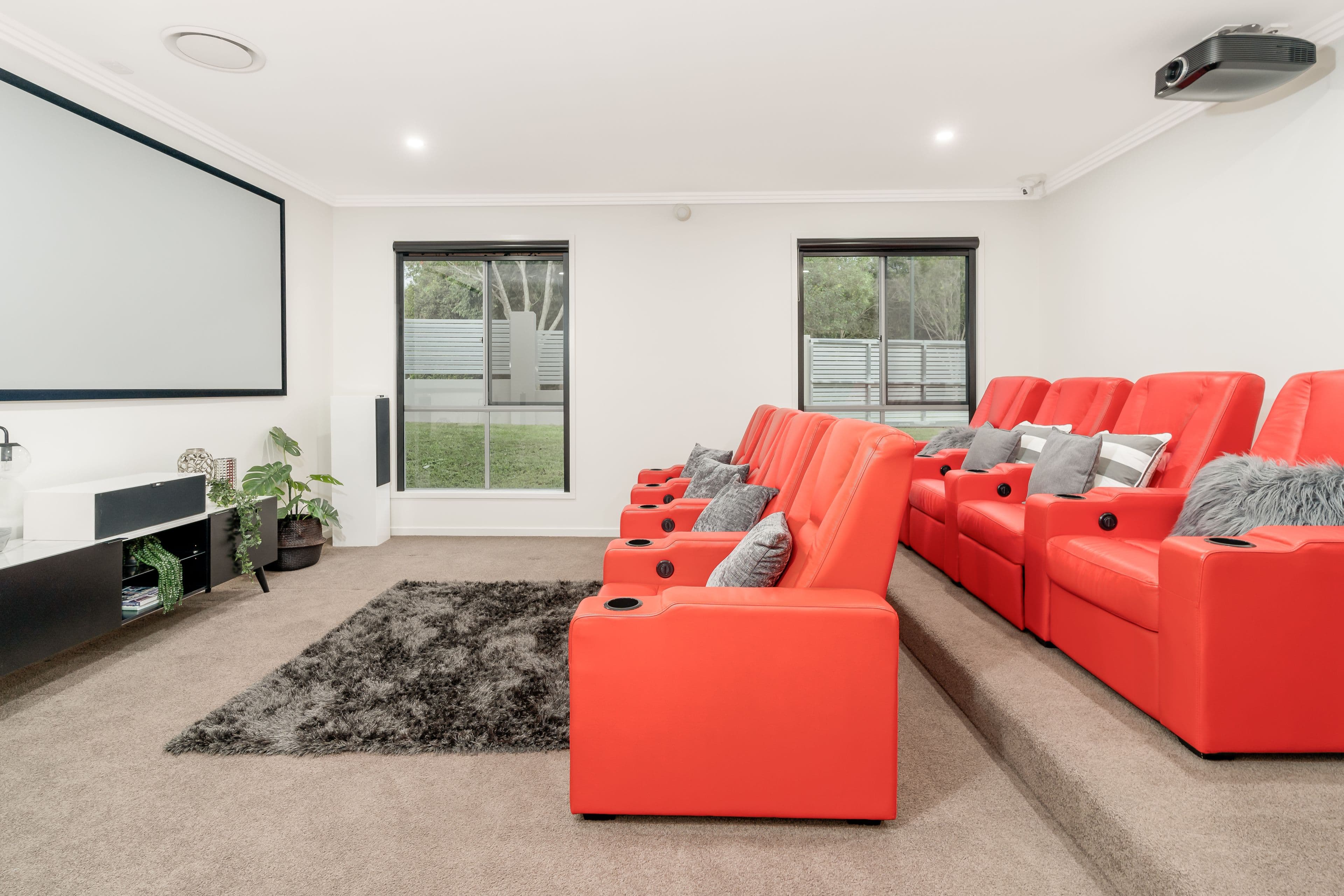 1 Kingham Place, Carindale QLD 4152, Carindale - Thumbnail 4