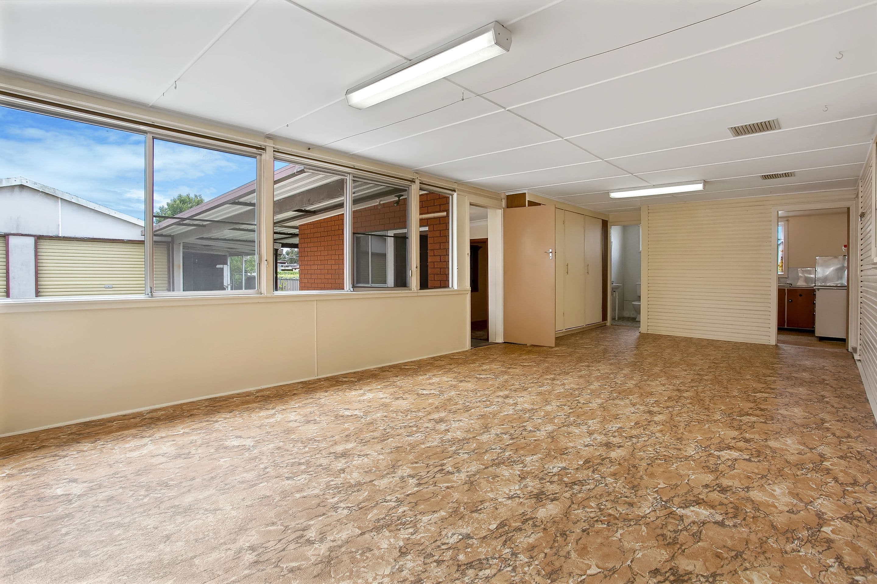 4 Kerran Close, Cambridge Park NSW 2747, Cambridge Park - Thumbnail 4