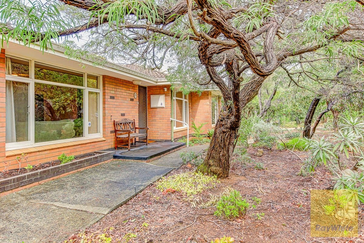 70 Gladys Road, Lesmurdie WA 6076, Lesmurdie - Thumbnail 2