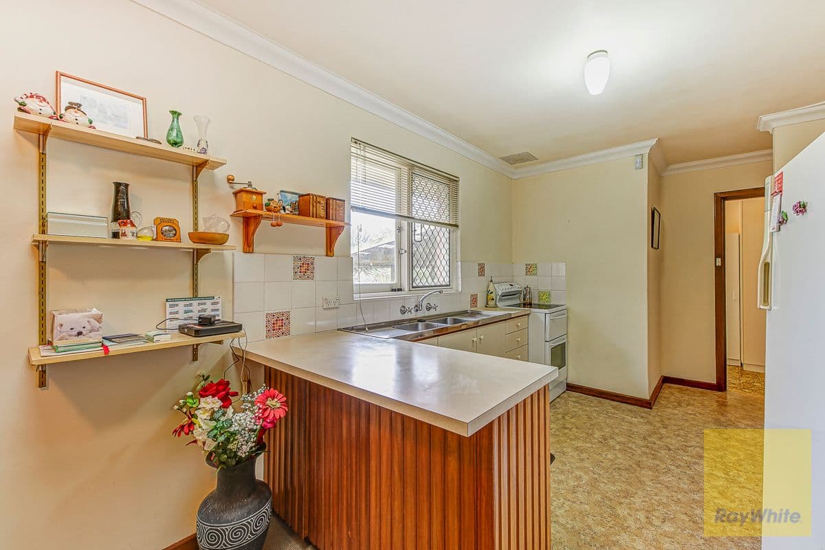 70 Gladys Road, Lesmurdie WA 6076, Lesmurdie - Thumbnail 7