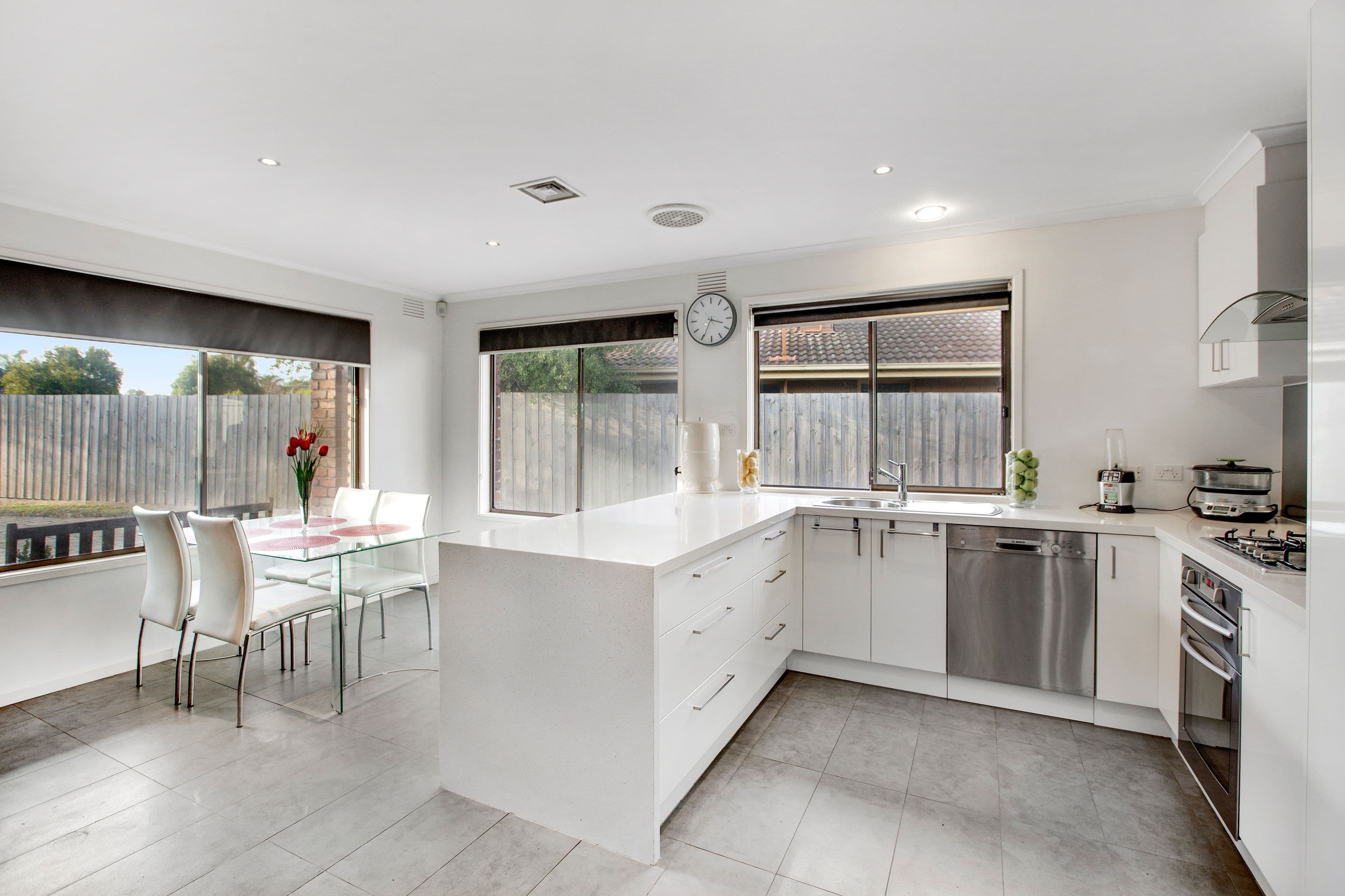 8 Eliza Court, Seaford VIC 3198, Seaford - Thumbnail 2