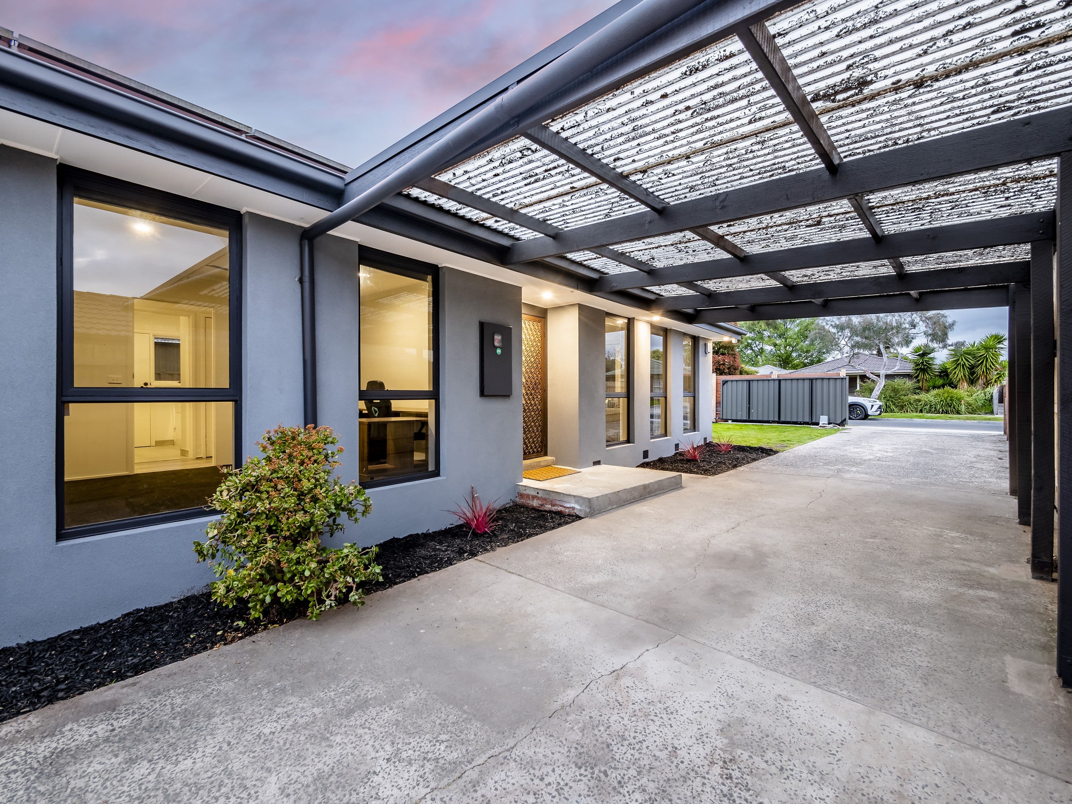 25 Cochrane Street, Cranbourne VIC 3977, Cranbourne - Thumbnail 3